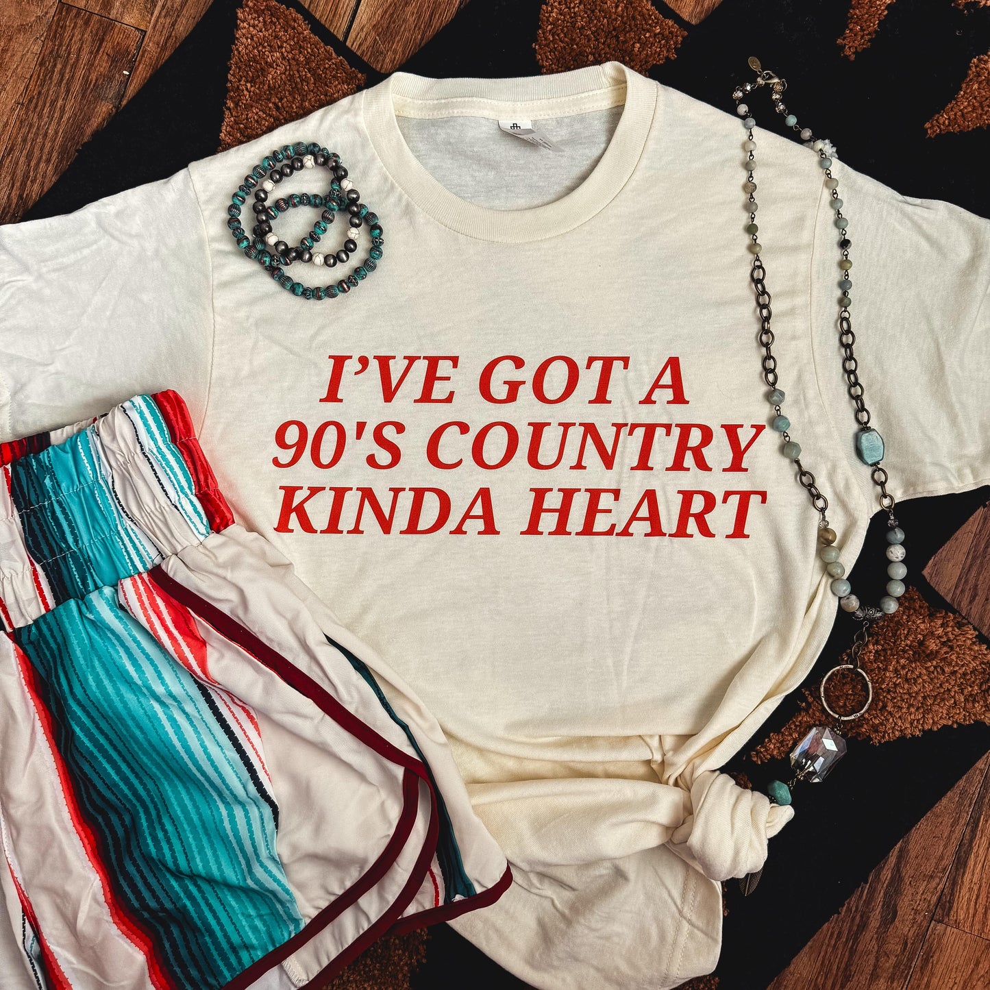 FestiviTees Women - Apparel - Shirts - T-Shirts 90βs Country Heart Soft Graphic Tee